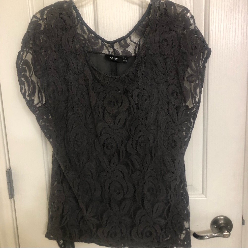 Beautiful Apt. 9 Lace Blouse with Cami